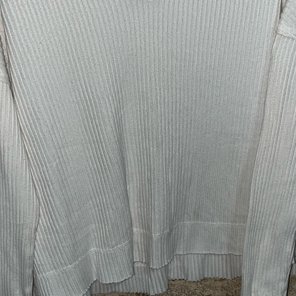 Wild Fable White Ribbed V-Neck Sweatshirt - Picture 3 of 11